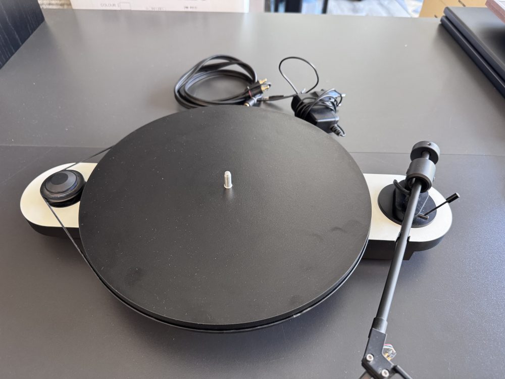 Project Elemental Turntable White (USED) - Εικόνα 1