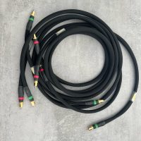 Magnan 2.50 m RCA-RCA (USED)