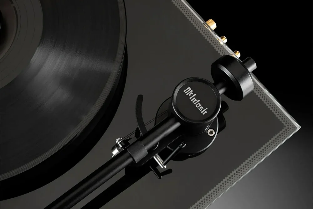 McIntosh MT2 Precision Turntable