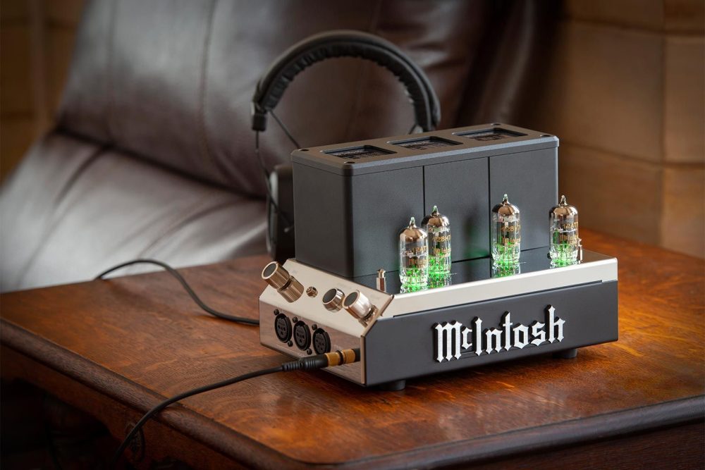 McIntosh MHA200 2-Channel Vacuum Tube Headphone Amplifier