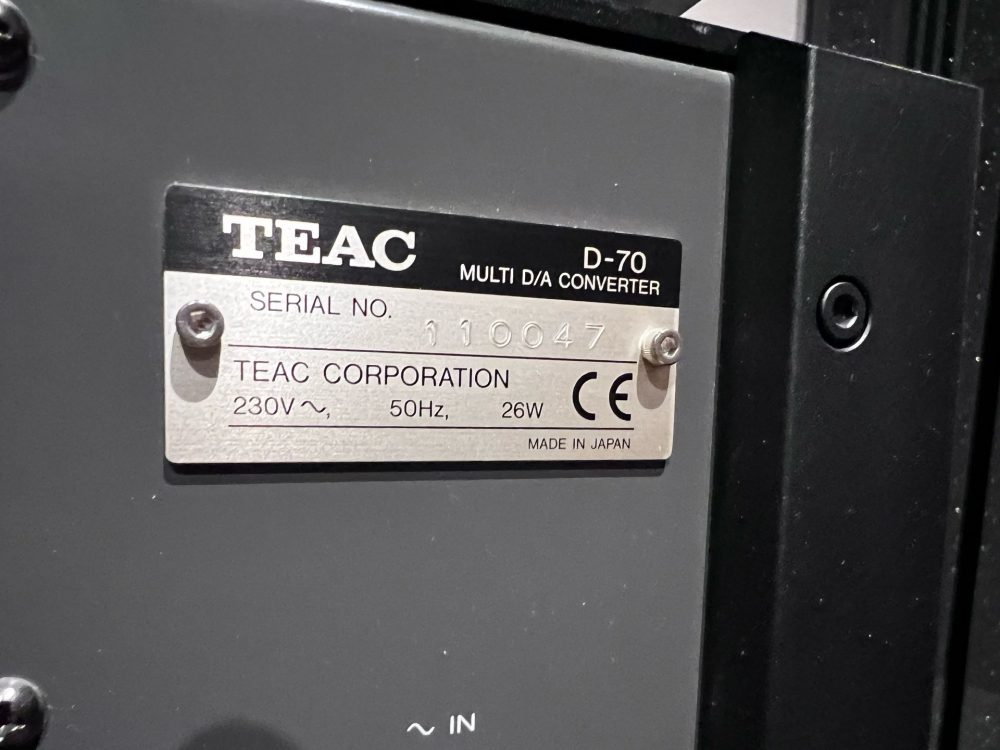 TEAC  CD P-70, DAC D-70 (USED)