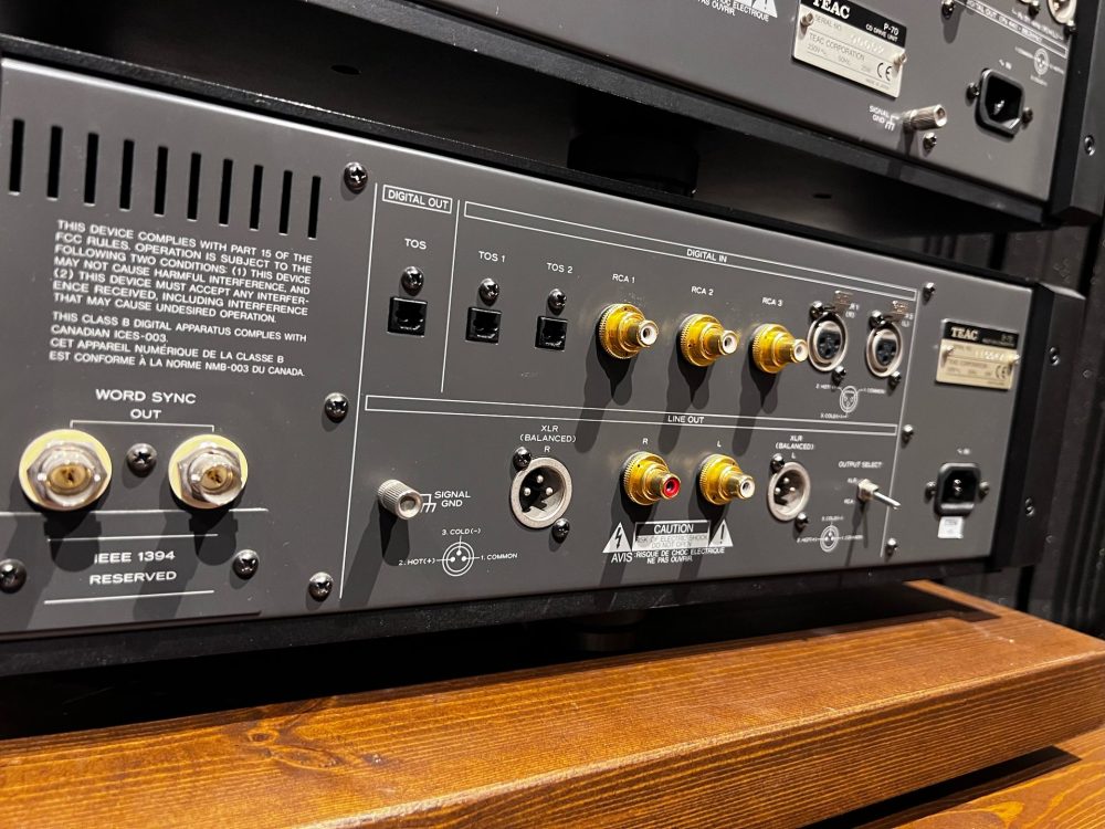 TEAC  CD P-70, DAC D-70 (USED)