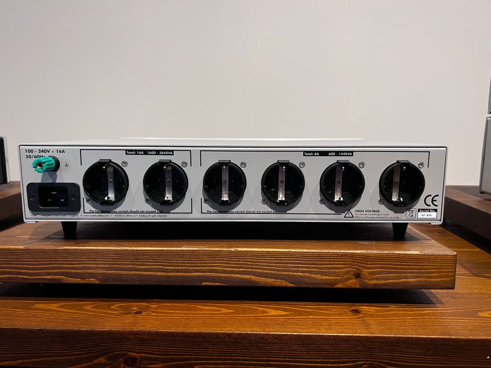 Isotek Sigmas  Power Filter (USED)