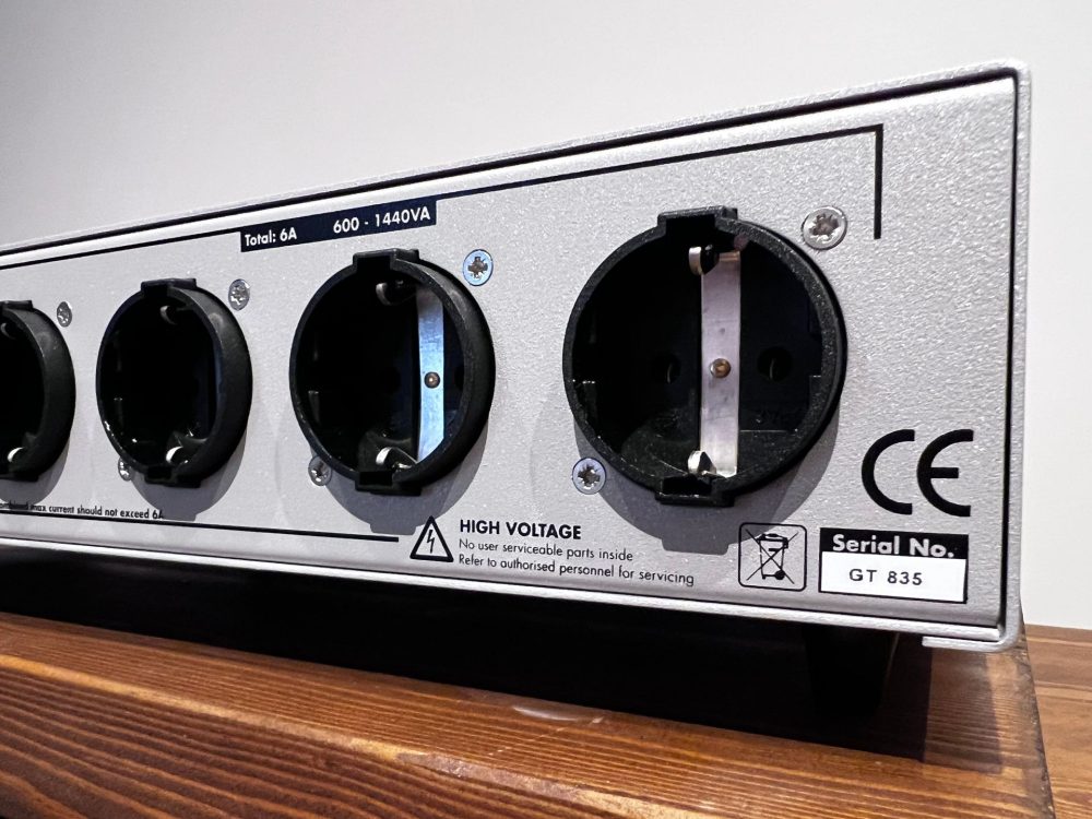 Isotek Sigmas  Power Filter (USED)