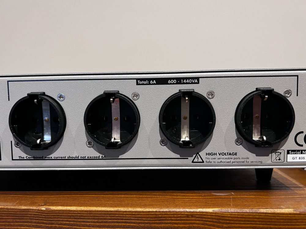 Isotek Sigmas  Power Filter (USED)