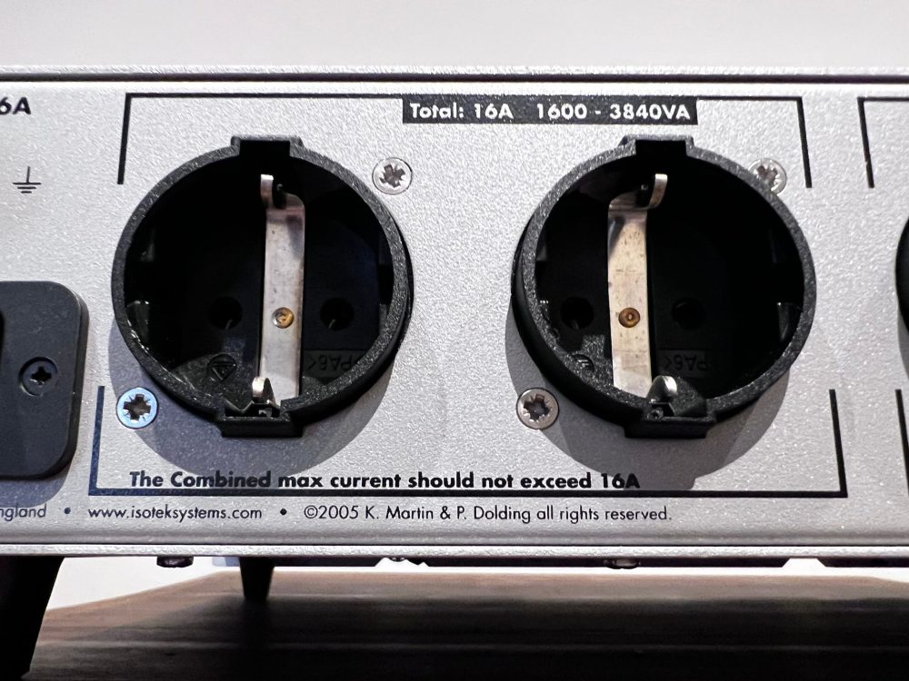 Isotek Sigmas  Power Filter (USED)